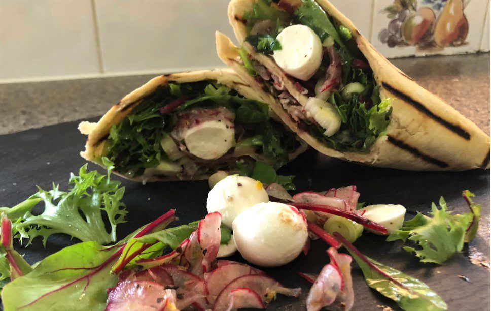 Piadina con Bocconcini e ravanelli