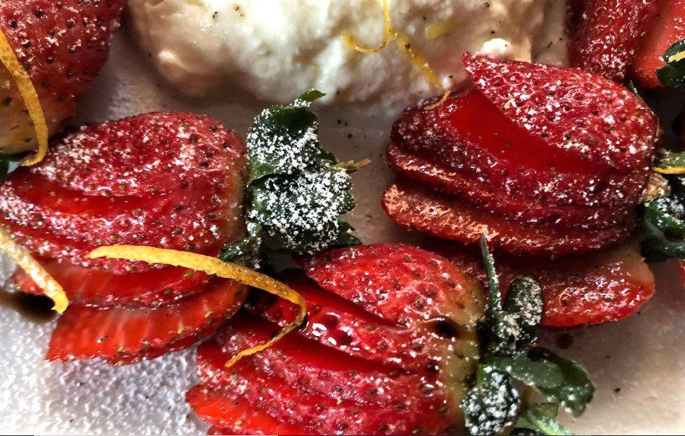 Dolce alle fragole e ricotta