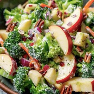 Insalata di broccoli e mele